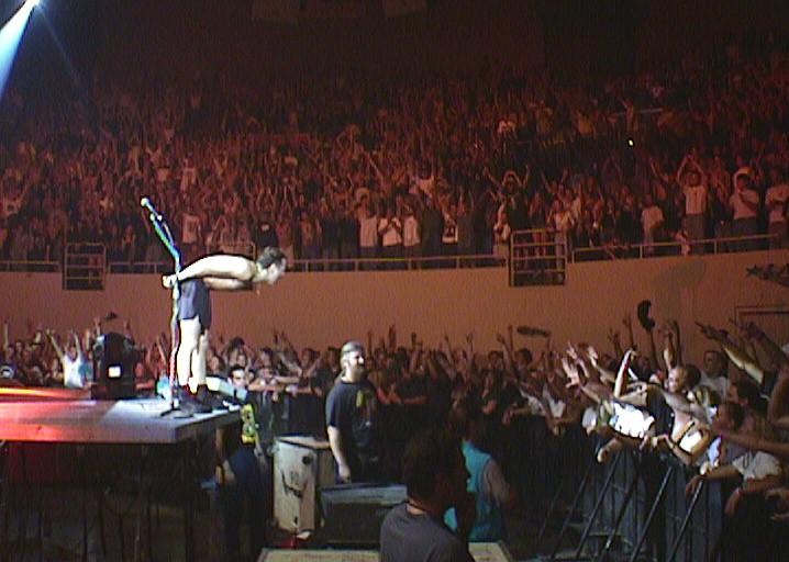Photo gallery from the gig in Reno, NV shot on May 14, 1997